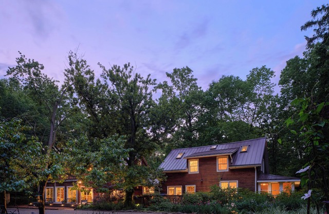 Goldberry Woods Estate on 30 acres with Farm/Kayaks/Trails/Pool/Beach- Sleeps 50