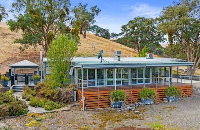 Golden Ash Grove Eco Farm - Yea area