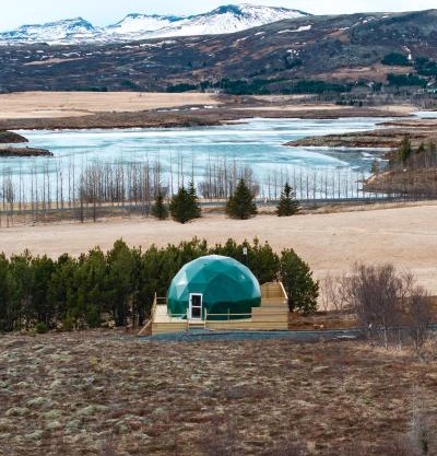 Golden Circle Domes - Lake View