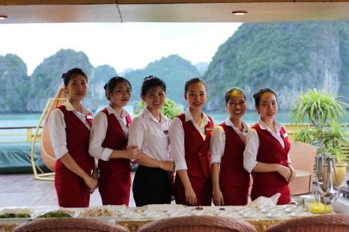 Golden Cruise luxury