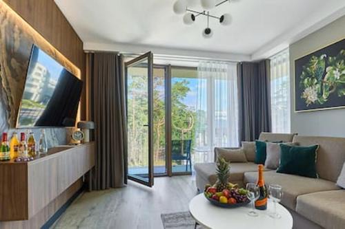 Golden Hour Apartments- Loft H 118