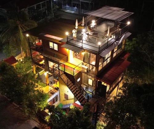Golden Mango House