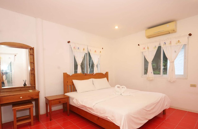 Golden View Resort