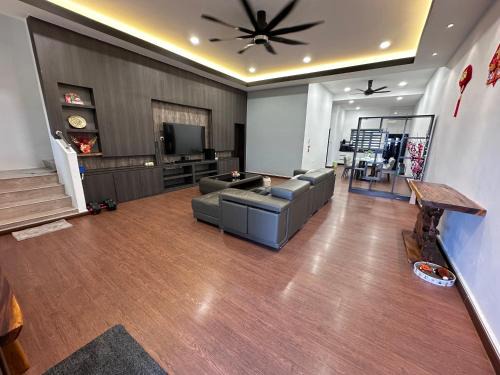 Golden Villa Homestay