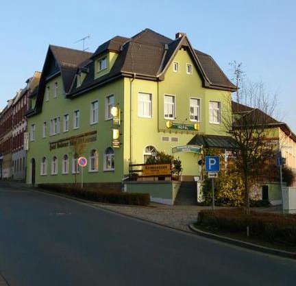 Goldener Löwe Triebes