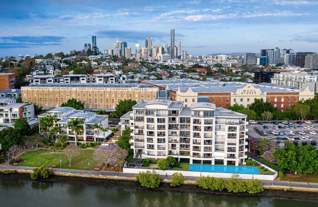 Goldsborough Place Apartments