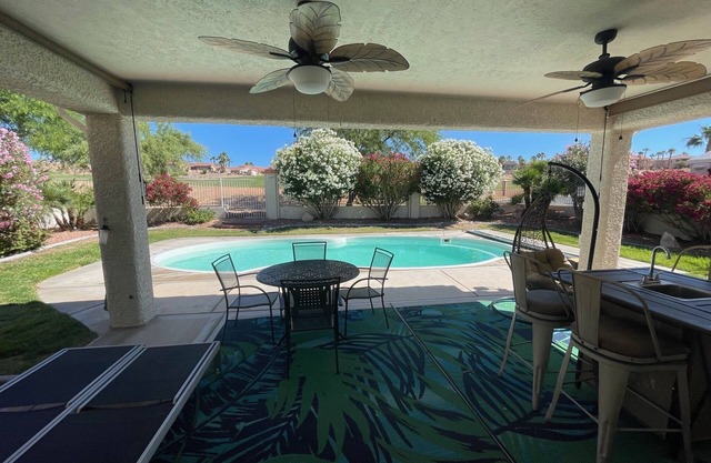 Golf Course Oasis w/private pool - close to everything