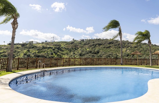 GOLF DELUXE - Modern apartment close to the beach with communal pool - Free Wi-Fi