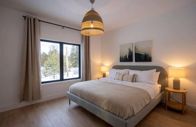 Golf Haus 1 - Mont-Tremblant · Escape to a 3BR, Serene & Modern Cabin Retreat