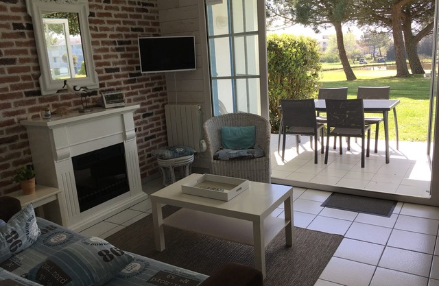 golf view Bourgenay 4 Bracelets Stones and holidays included