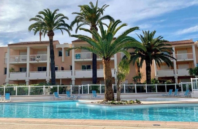 Golfe-Juan - 4 people - Swimming pool - Parking