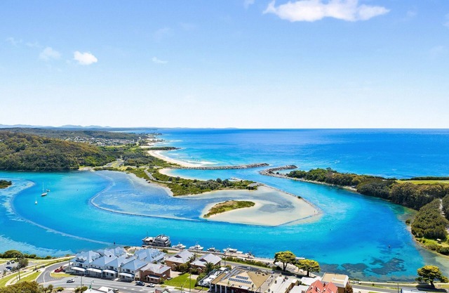 Golfers dream - 3 Bay Lane narooma