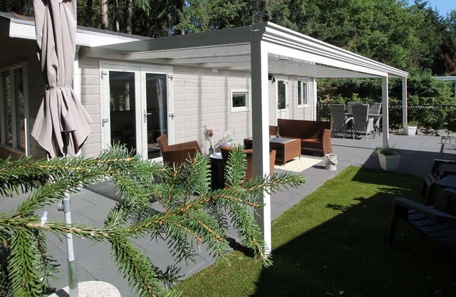 Good chalet with dishwasher, surrounded by forest