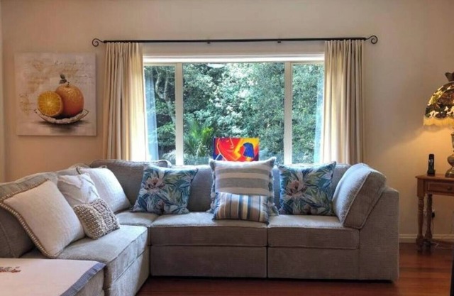 Good location about 15 Minutes To the CBD .n9 Cars free parking. free WI-FI ,