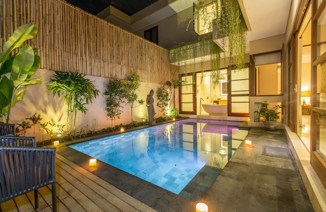 Gorgeous 2BR Villa, Near Padma Beach, Legian! W/Private Swimming Pool!