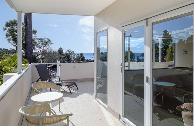 Gorgeous 3-Bed Duplex with Ocean Views