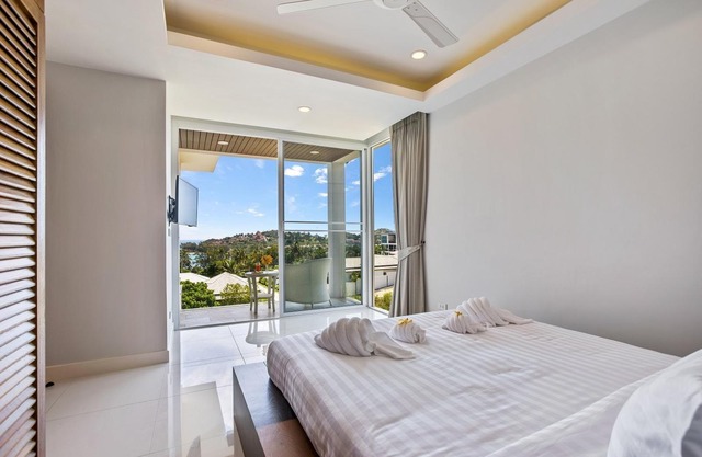 Gorgeous 3-Bedroom Villa Mirum with Seaview, Private pool & Fitness room