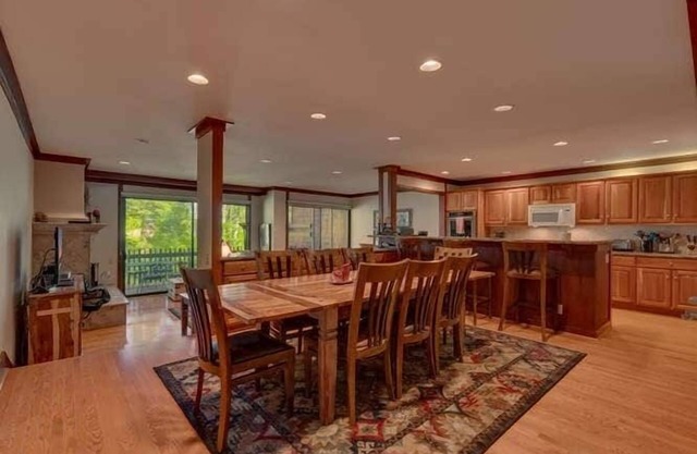 Gorgeous 5 Bedroom Cabin at Chinquapin | Unit 10