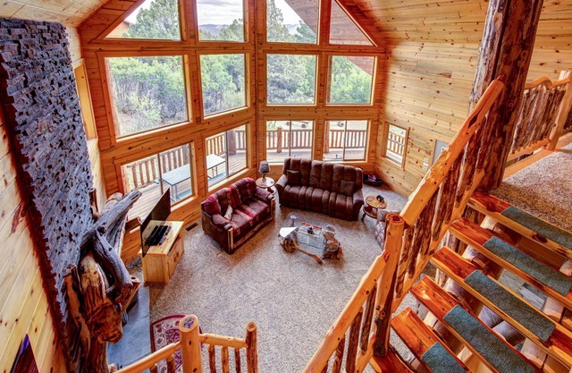 Gorgeous 5-Star Chalet Mid-way Between Bryce & Zion - Read our reviews!