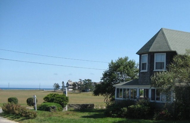 Gorgeous 7BR/6BA Ocean views Walk to Beach & Town - 10% off two week stay!