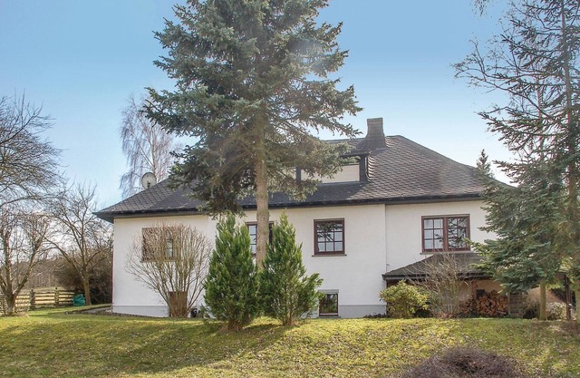 Gorgeous apartment in Schönecken