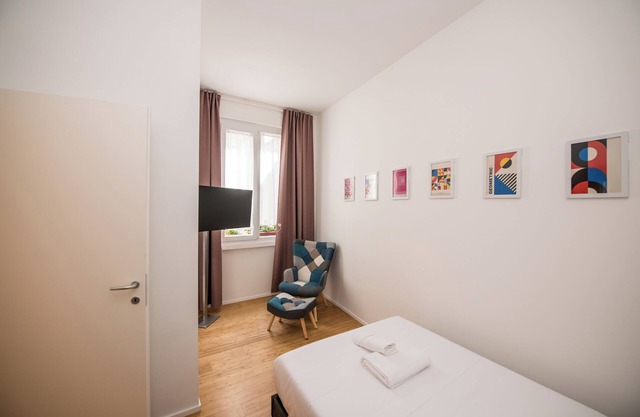 Gorgeous apartments near Olympic Village and Prada foundation