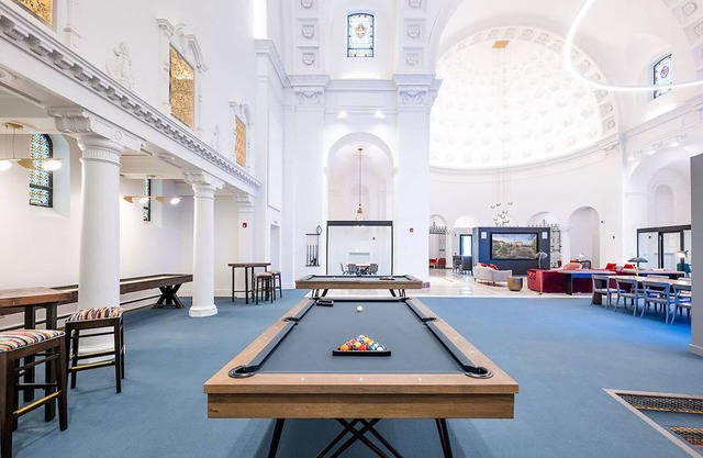 Gorgeous Brighton 1BR w/W/D, Pool, near T + Dining