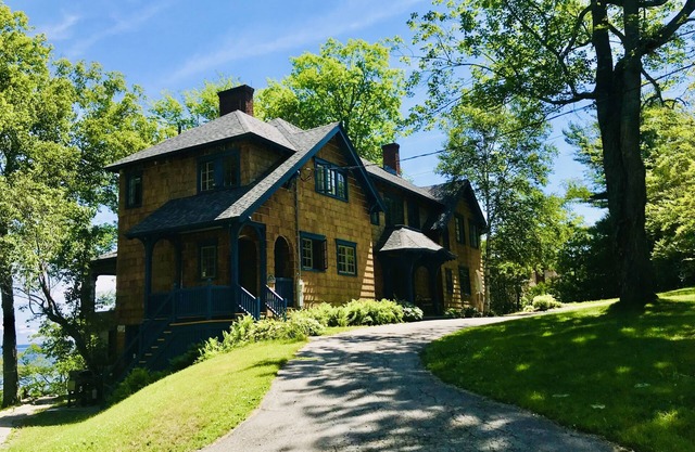 Gorgeous estate overlooking Penobscot Bay