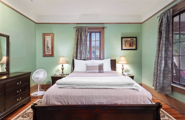 Gorgeous, Historic Downtown Home – Tucked into UF!