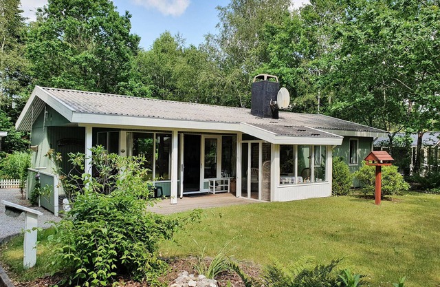 Gorgeous home in Ansager with WiFi