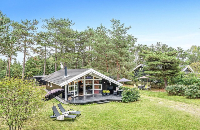 Gorgeous home in Asnæs with kitchen