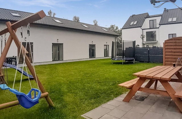 Gorgeous home in Grzybowo with WiFi