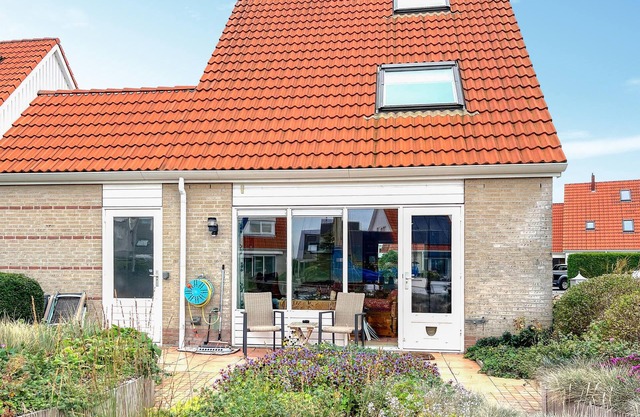 Gorgeous home in Lemmer with WiFi