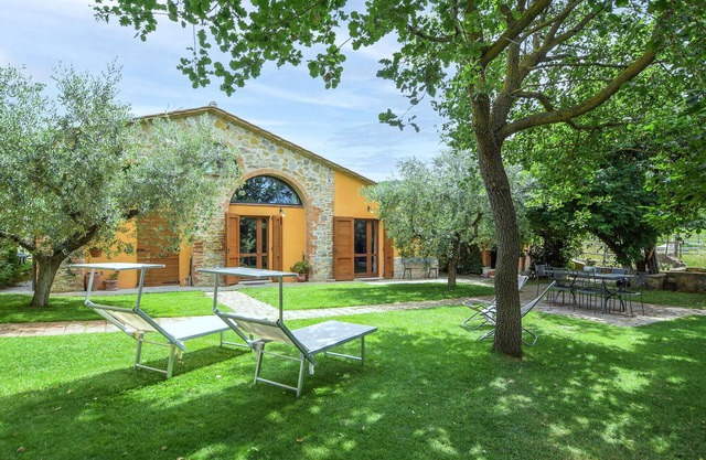 Gorgeous home in Magione with WiFi