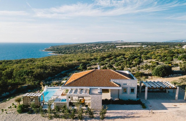 Gorgeous home in Novalja with sauna