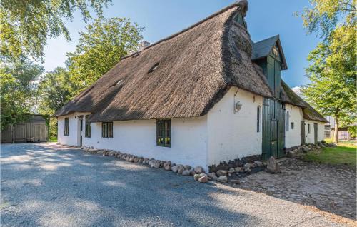 Gorgeous Home In Süderheistedt