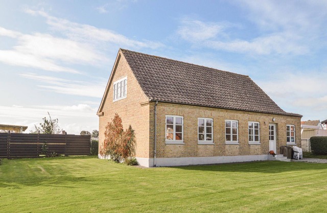 Gorgeous home in Saltum with kitchen
