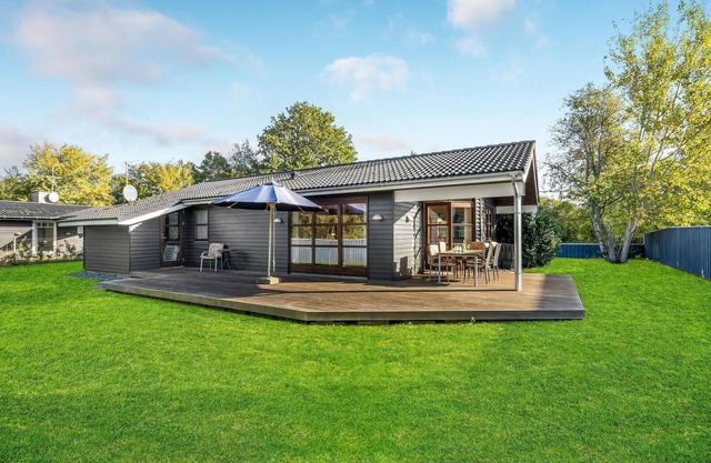 Gorgeous home in Slagelse with kitchen