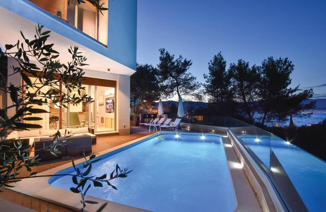 Gorgeous home in Slatine with WiFi