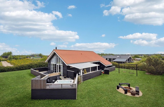 Gorgeous home in Tarm with kitchen