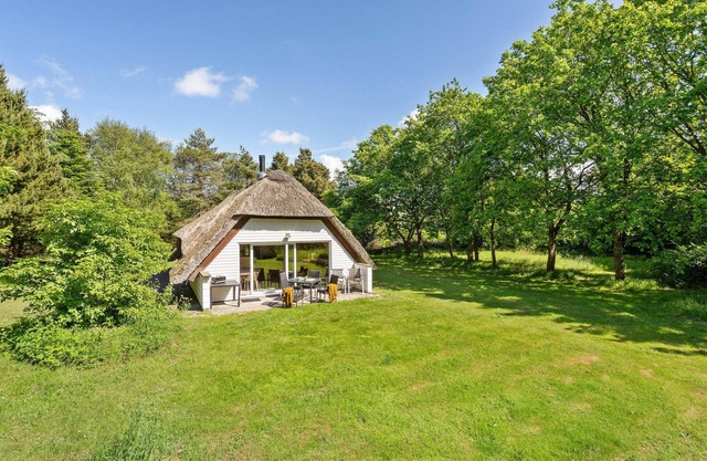 Gorgeous home in Ulfborg with kitchen