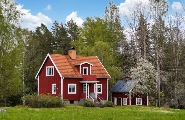Gorgeous home in Vimmerby with kitchen