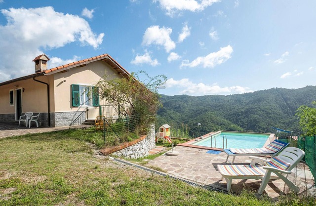 Gorgeous home in Castiglione Chiavarese