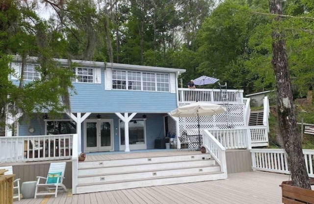 Gorgeous Lake House -Sunkissed on Gantt Lake