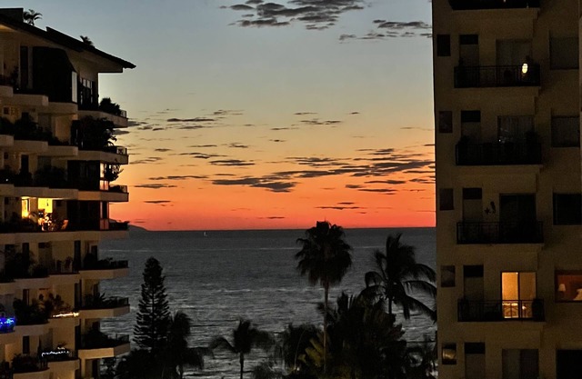 Gorgeous Luxury 3 Bedroom Penthouse right by Los Muertos Beach