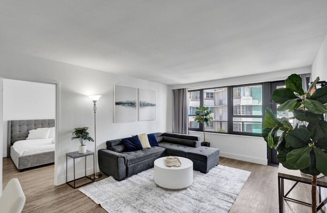 Gorgeous Miami Beach Condo 1614