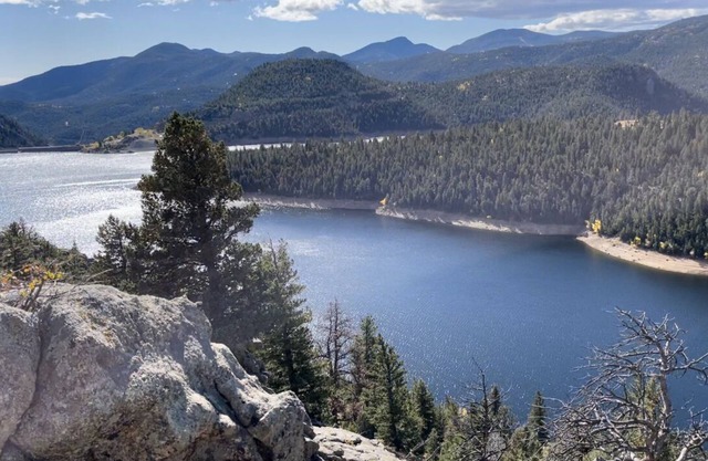 Gorgeous Mountain Home with Amazing Lake/Mountain Views