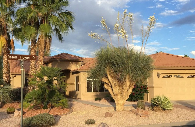 Gorgeous Oakwood Vacation Home with Golf Cart! Spotless!