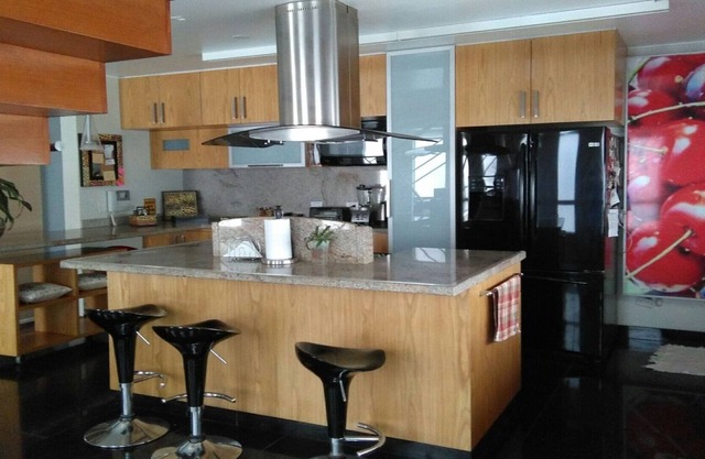 Gorgeous Apt.; Close to everything; Excellent Price; WIFI