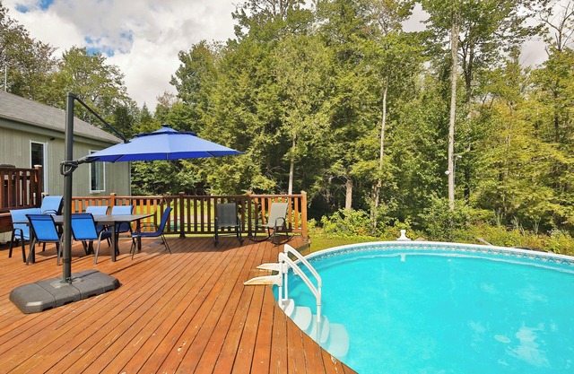 GORGEOUS Quiet Cottage ~ Pool - Nature ~ Family